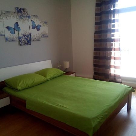 Apartment Jure Брист Екстериор снимка