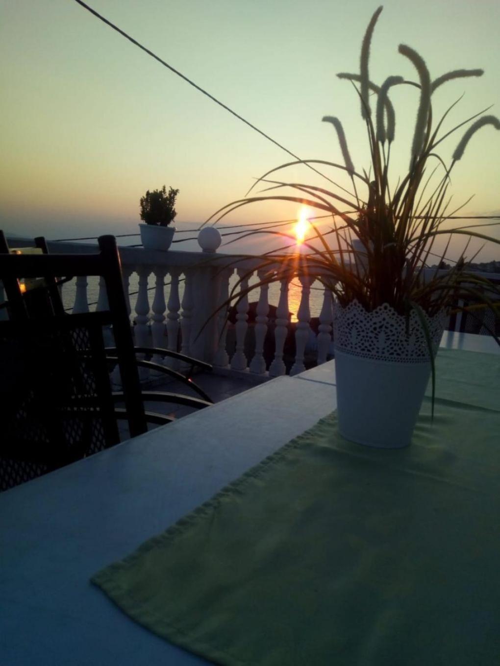 Apartment Jure Брист Екстериор снимка