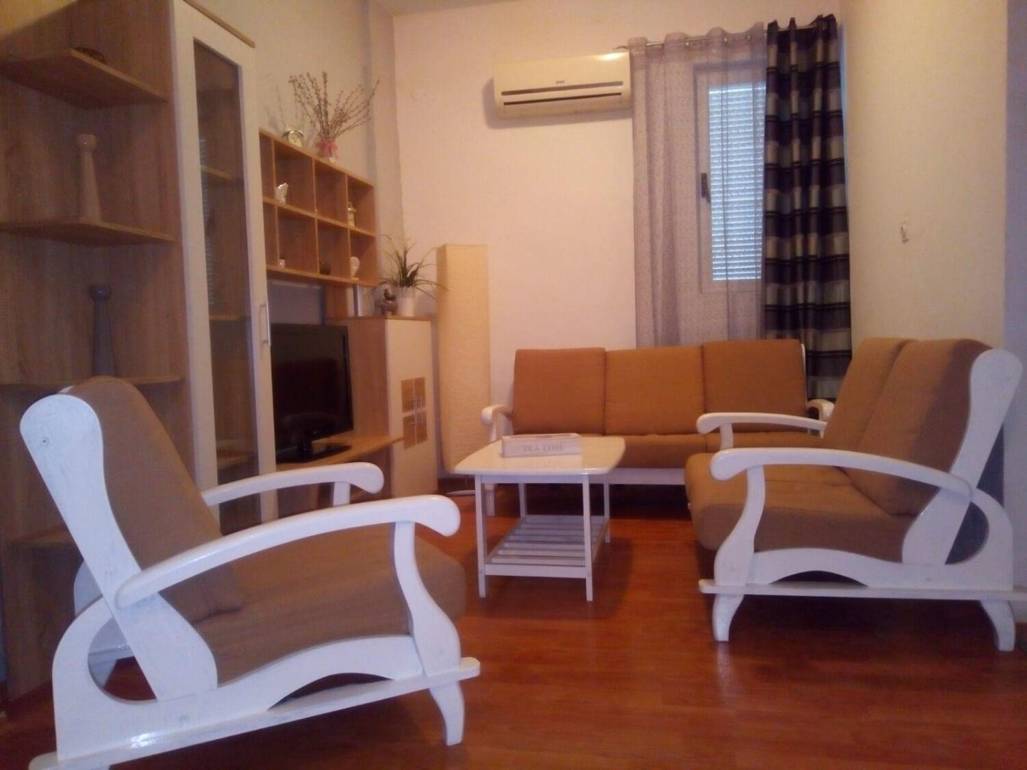 Apartment Jure Брист Екстериор снимка